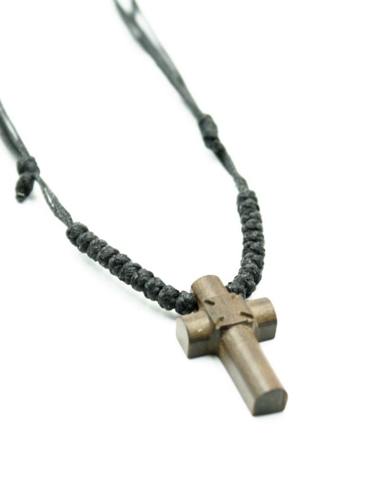 Komboskini pendant with 20 knots and wooden cross