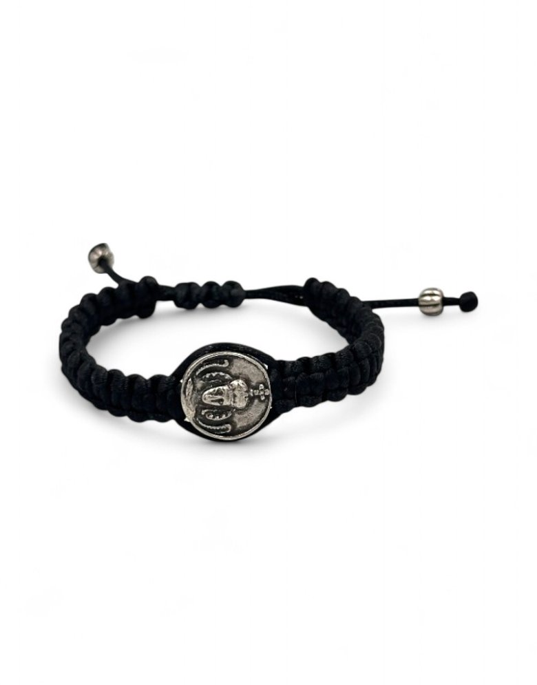 Bracelet with Taxiarchis Mantamados – Handmade Macrame